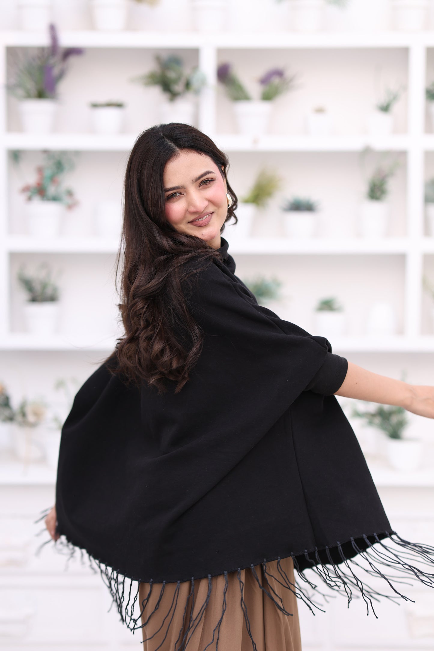High Neck Cape Shawl (Black)