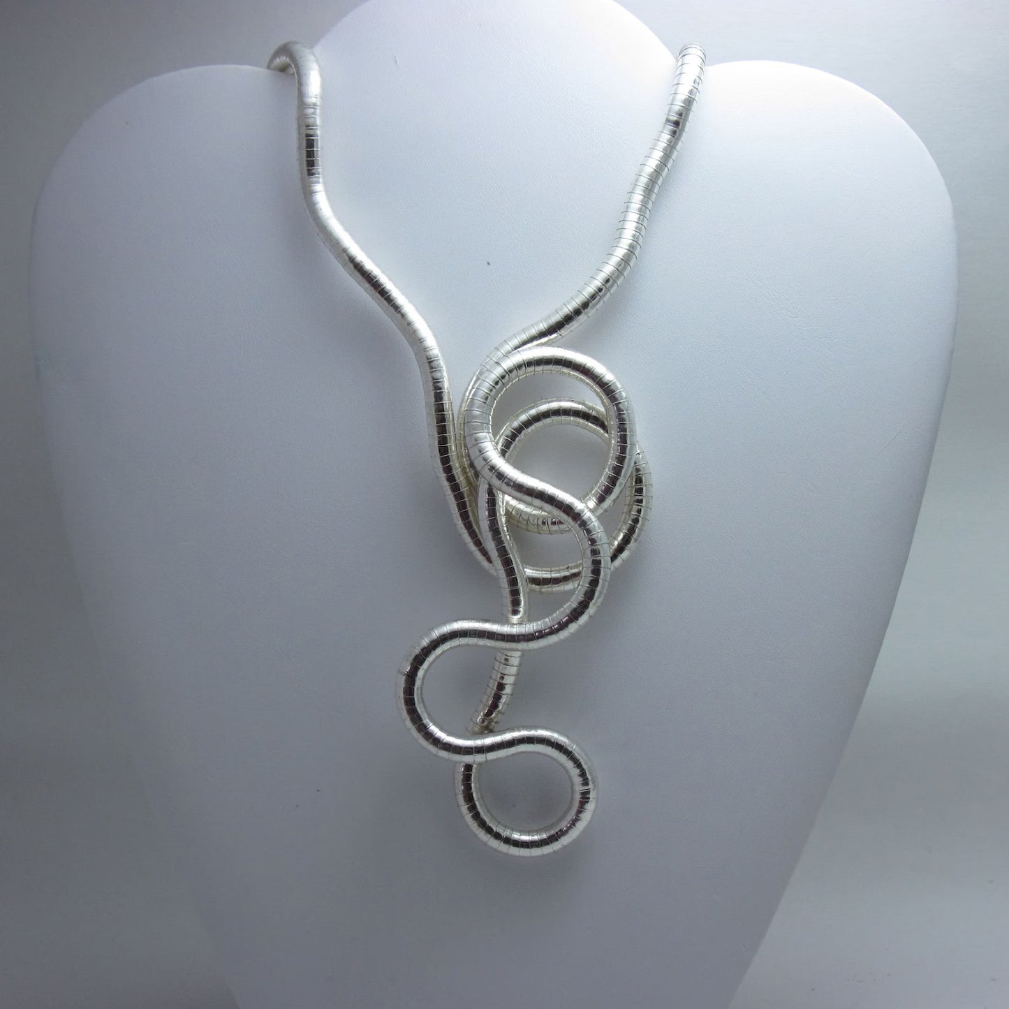 Flexible snake necklace / Bracelet (Golden)