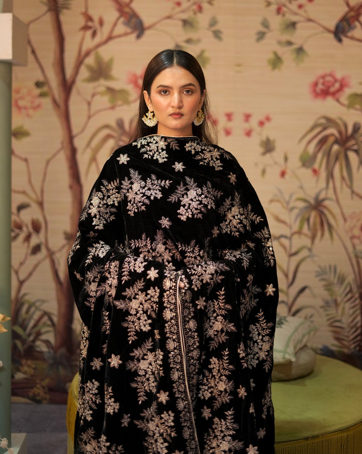 Black Pehnawa Shawl